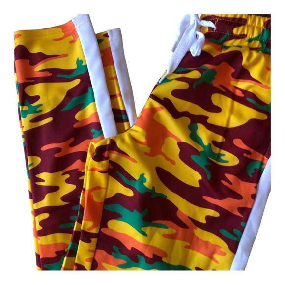 Redfox NWT Unisex Yellow Orange Green Burgundy Camo Print Joggers Size Medium - Picture 4 of 16